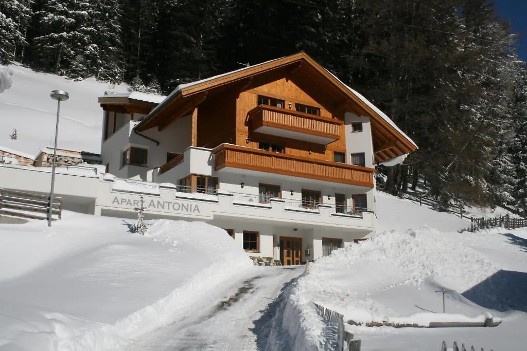 Apart Antonia Ischgl